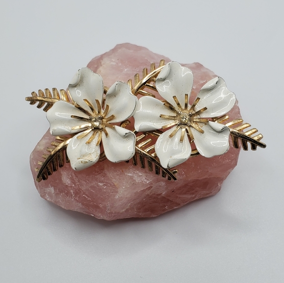 Trifari Jewelry - Trifari white gold enamel flower brooch RARE HTF 50's 60's signed vintage estate